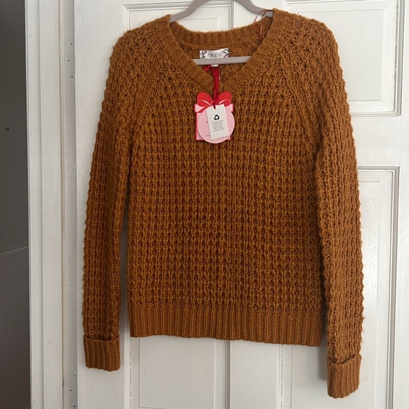 Women’s sweater, Pink Rose, size S, NWT - Picture 3 of 6